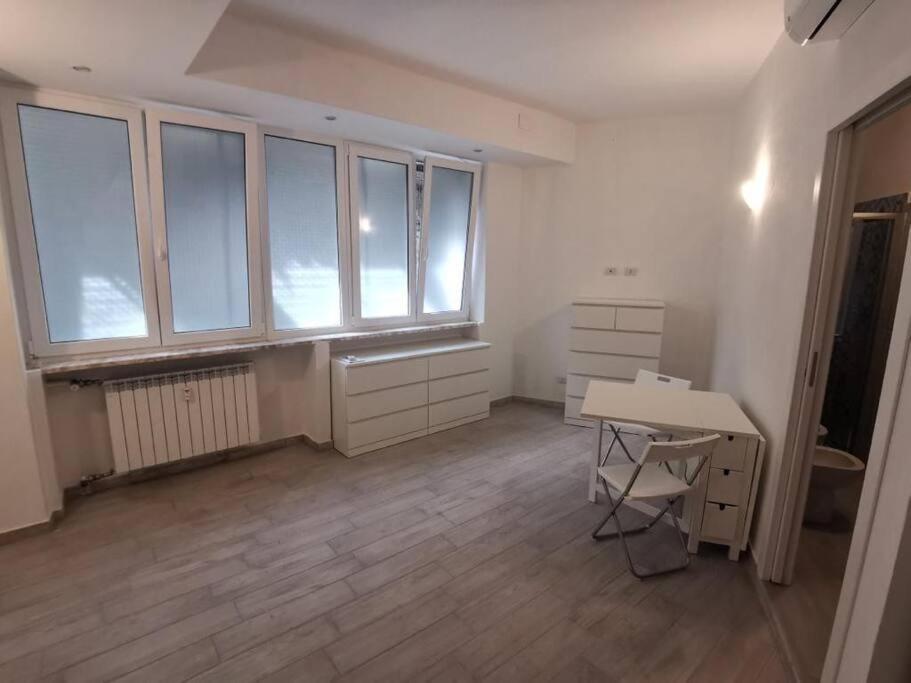 Confortable And Centrally Milan Flat Exterior foto